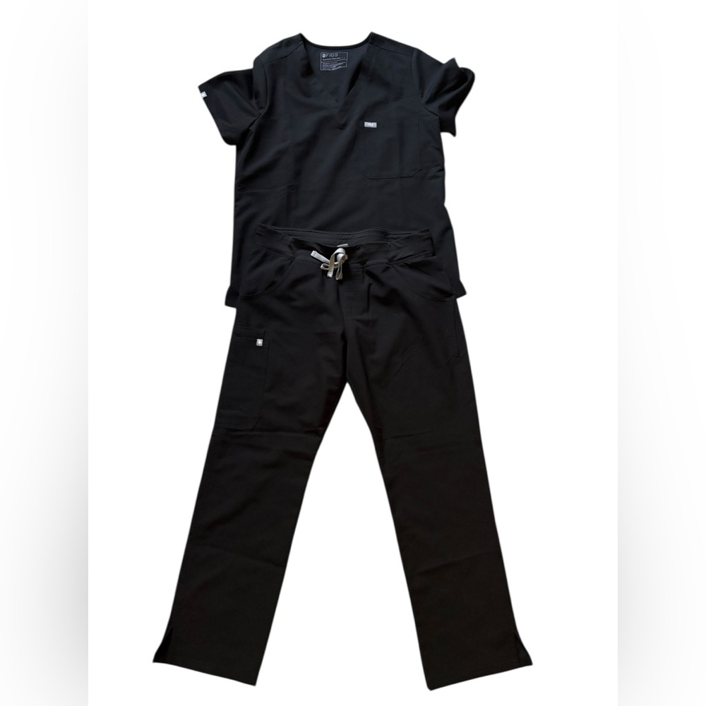 FIGS Black Scrub Set Women's L Casma Top M Petite Pants Kade Cargo Straight Leg✅